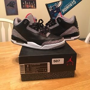 2011 Retro Air Jordan 3 “Black Cement”